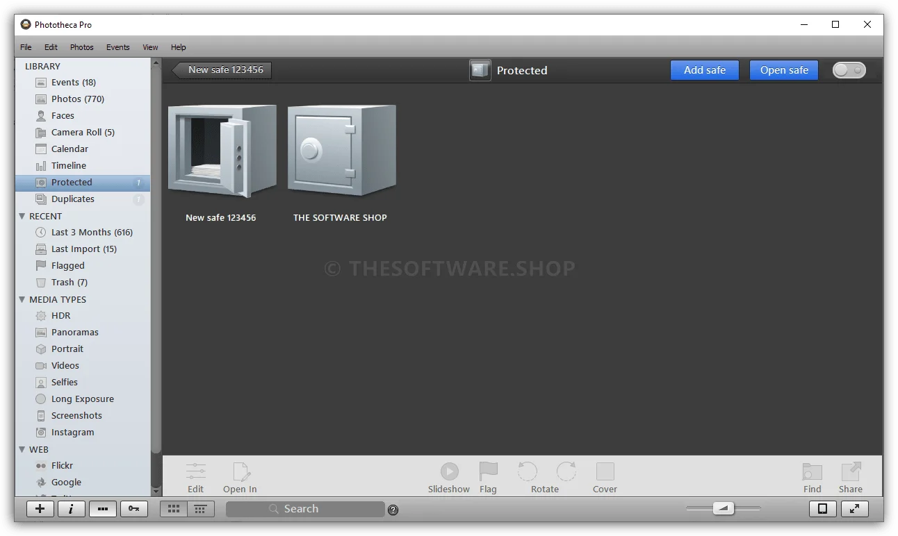 Lunarship Phototheca Screenshot - Protected Safe